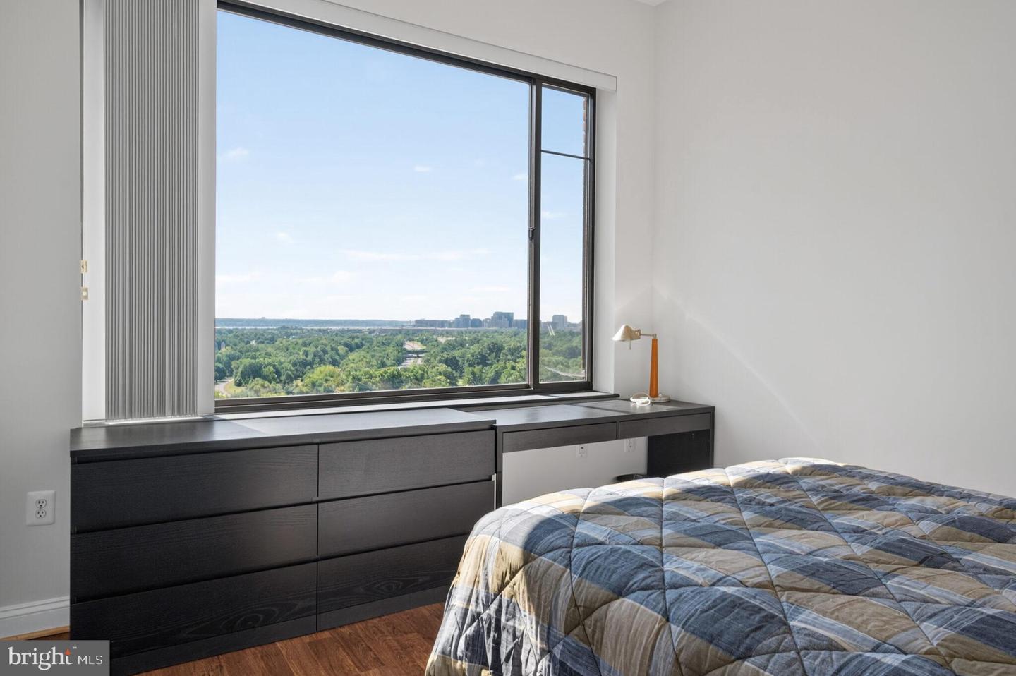 1011 ARLINGTON BLVD #1112, ARLINGTON, Virginia 22209, 1 Bedroom Bedrooms, ,1 BathroomBathrooms,Residential,For sale,1011 ARLINGTON BLVD #1112,VAAR2063394 MLS # VAAR2063394