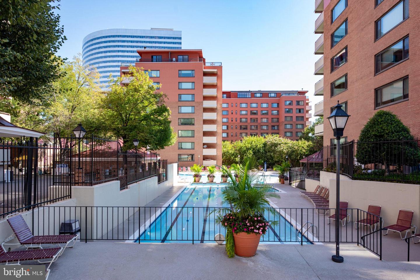 1011 ARLINGTON BLVD #1112, ARLINGTON, Virginia 22209, 1 Bedroom Bedrooms, ,1 BathroomBathrooms,Residential,For sale,1011 ARLINGTON BLVD #1112,VAAR2063394 MLS # VAAR2063394