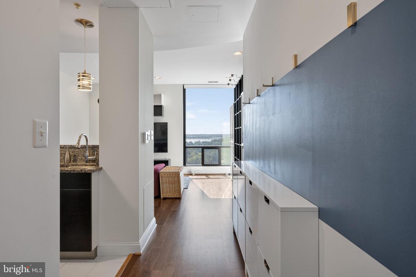 1011 ARLINGTON BLVD #1112, ARLINGTON, Virginia 22209, 1 Bedroom Bedrooms, ,1 BathroomBathrooms,Residential,For sale,1011 ARLINGTON BLVD #1112,VAAR2063394 MLS # VAAR2063394