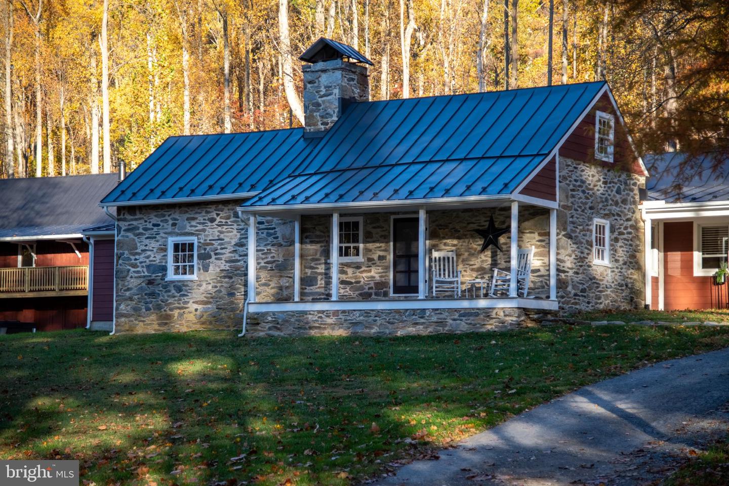 36697 HESKETT LN, HILLSBORO, Virginia 20132, 2 Bedrooms Bedrooms, 7 Rooms Rooms,2 BathroomsBathrooms,Residential,For sale,36697 HESKETT LN,VALO2106466 MLS # VALO2106466