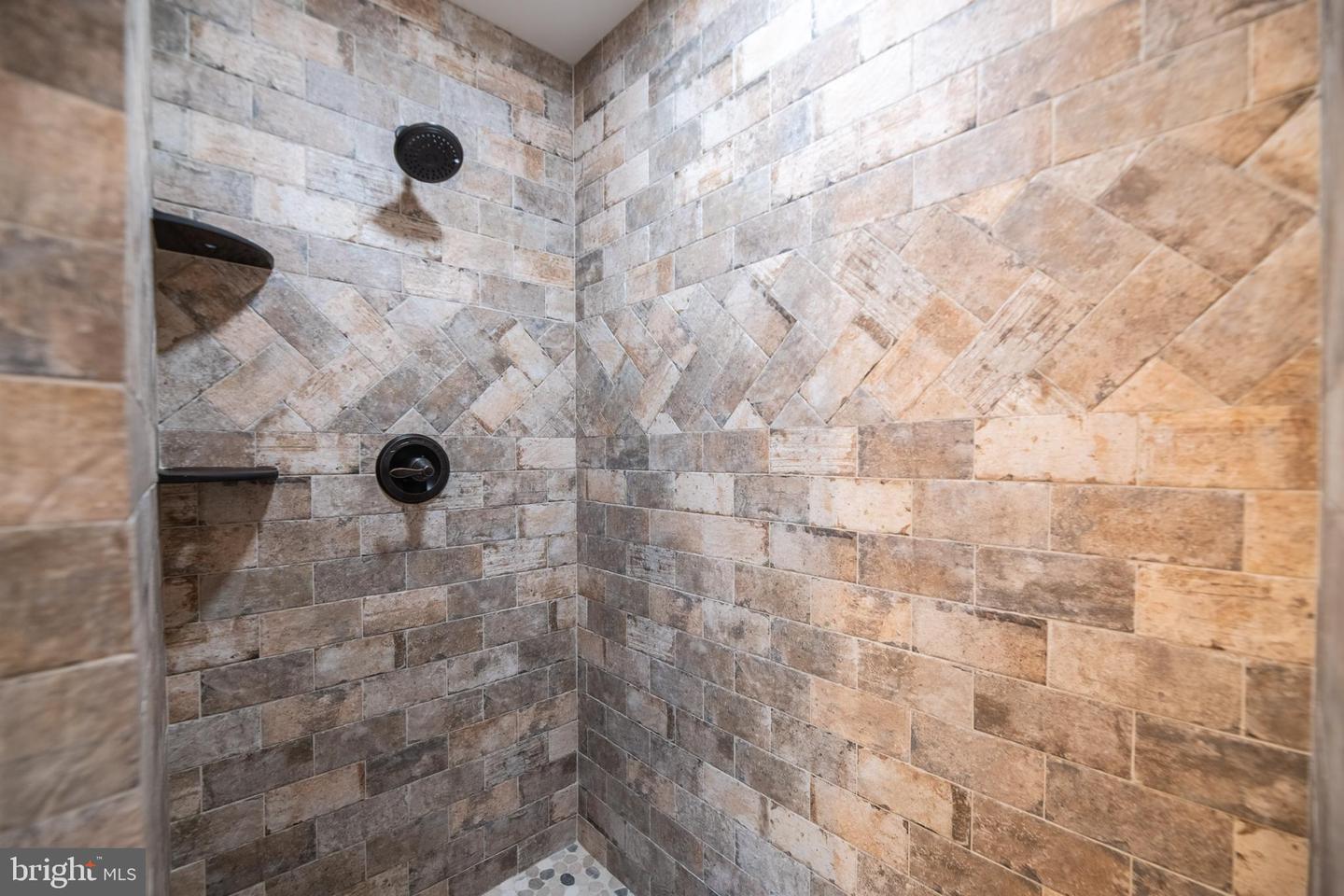 36697 HESKETT LN, HILLSBORO, Virginia 20132, 2 Bedrooms Bedrooms, 7 Rooms Rooms,2 BathroomsBathrooms,Residential,For sale,36697 HESKETT LN,VALO2106466 MLS # VALO2106466