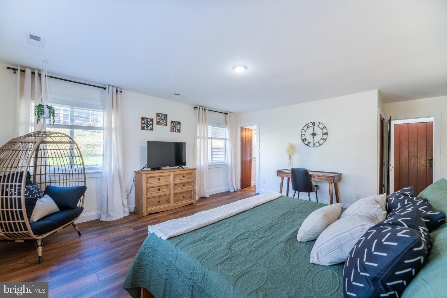 36697 HESKETT LN, HILLSBORO, Virginia 20132, 2 Bedrooms Bedrooms, 7 Rooms Rooms,2 BathroomsBathrooms,Residential,For sale,36697 HESKETT LN,VALO2106466 MLS # VALO2106466