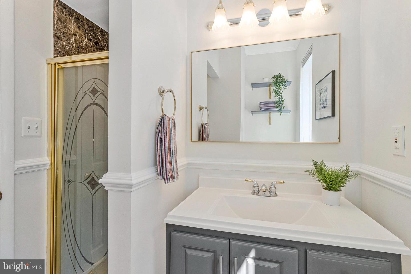 1221 DUNCAN PL NE, WASHINGTON, District Of Columbia 20002, 3 Bedrooms Bedrooms, 6 Rooms Rooms,2 BathroomsBathrooms,Residential,For sale,1221 DUNCAN PL NE,DCDC2204094 MLS # DCDC2204094