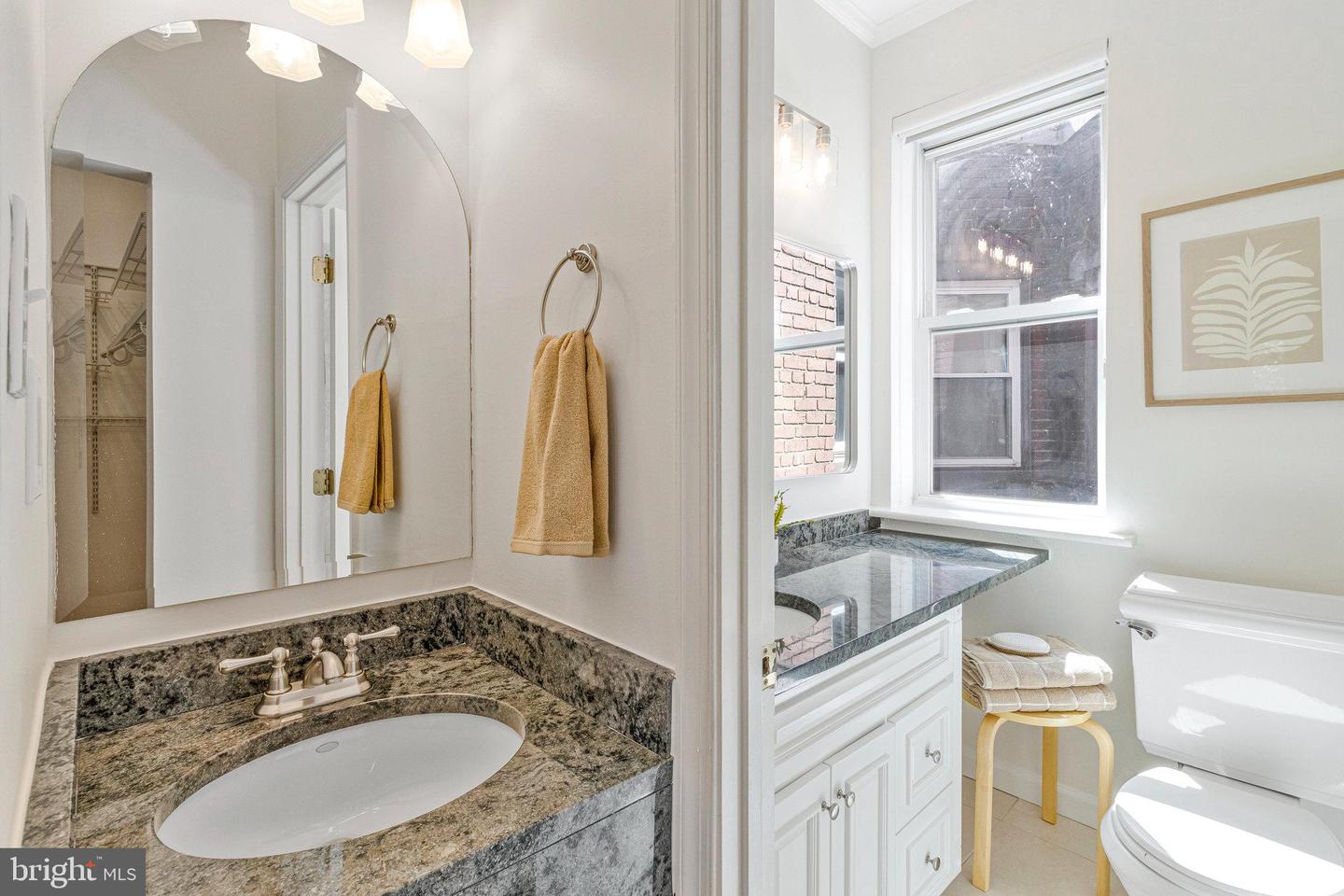 1221 DUNCAN PL NE, WASHINGTON, District Of Columbia 20002, 3 Bedrooms Bedrooms, 6 Rooms Rooms,2 BathroomsBathrooms,Residential,For sale,1221 DUNCAN PL NE,DCDC2204094 MLS # DCDC2204094