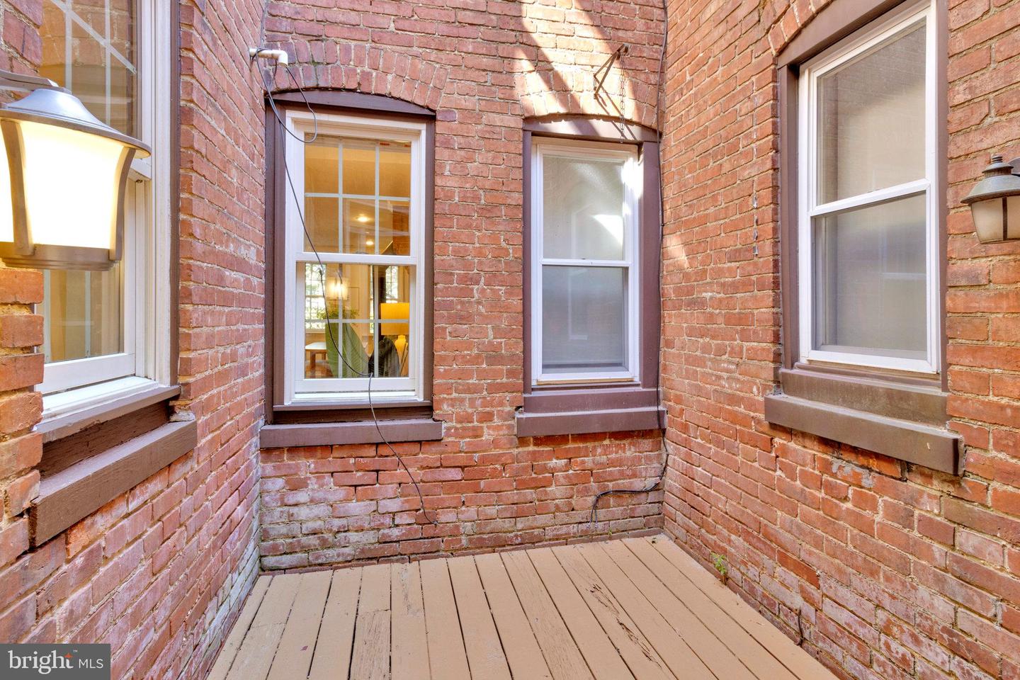 1221 DUNCAN PL NE, WASHINGTON, District Of Columbia 20002, 3 Bedrooms Bedrooms, 6 Rooms Rooms,2 BathroomsBathrooms,Residential,For sale,1221 DUNCAN PL NE,DCDC2204094 MLS # DCDC2204094