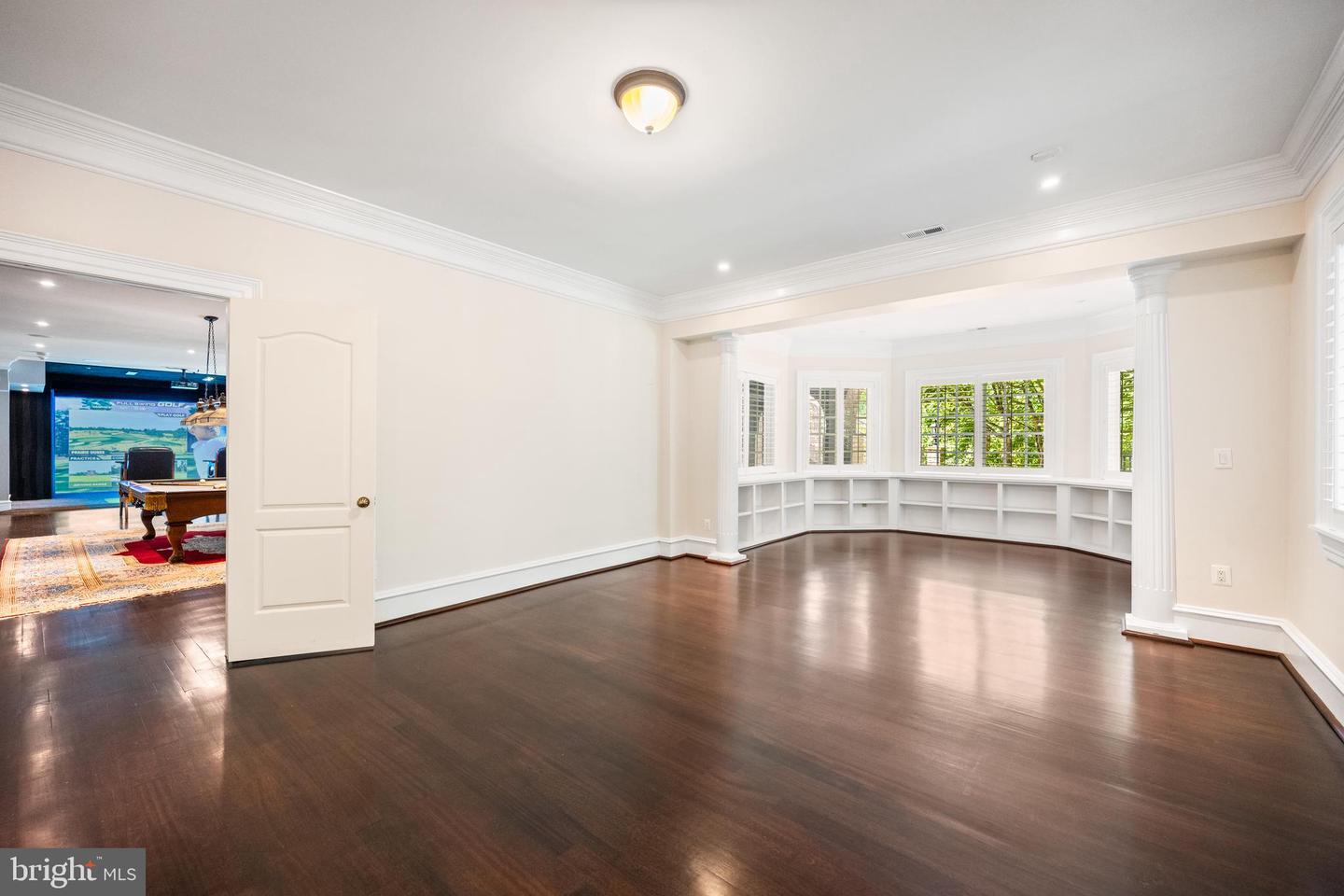 9112/9120 MINE RUN DR, GREAT FALLS, Virginia 22066, 6 Bedrooms Bedrooms, ,7 BathroomsBathrooms,Residential,For sale,9112/9120 MINE RUN DR,VAFX2260256 MLS # VAFX2260256