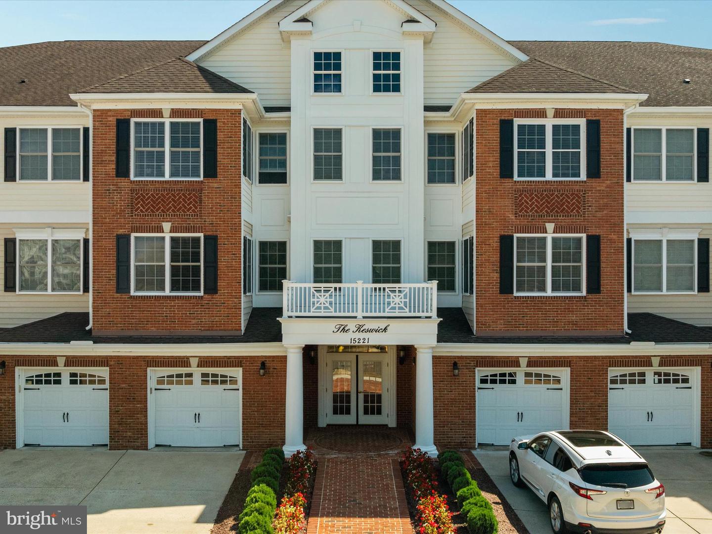 15221 ROYAL CREST DR #207, HAYMARKET, Virginia 20169, 2 Bedrooms Bedrooms, ,2 BathroomsBathrooms,Residential,For sale,15221 ROYAL CREST DR #207,VAPW2102816 MLS # VAPW2102816