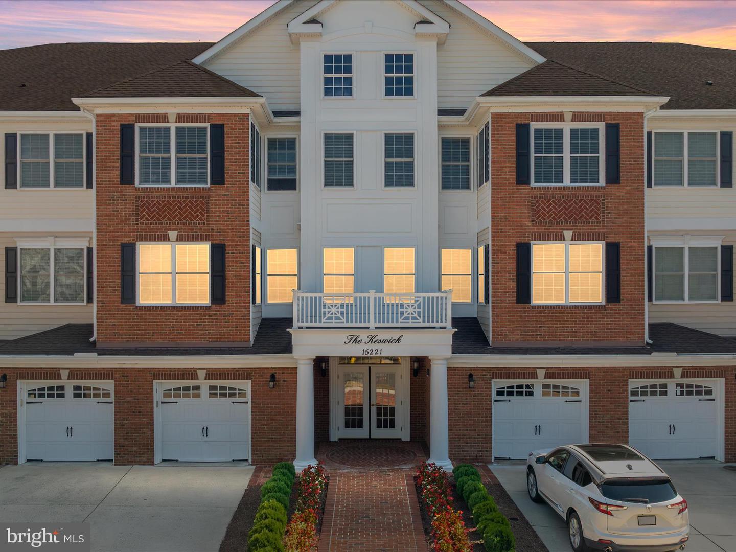 15221 ROYAL CREST DR #207, HAYMARKET, Virginia 20169, 2 Bedrooms Bedrooms, ,2 BathroomsBathrooms,Residential,For sale,15221 ROYAL CREST DR #207,VAPW2102816 MLS # VAPW2102816