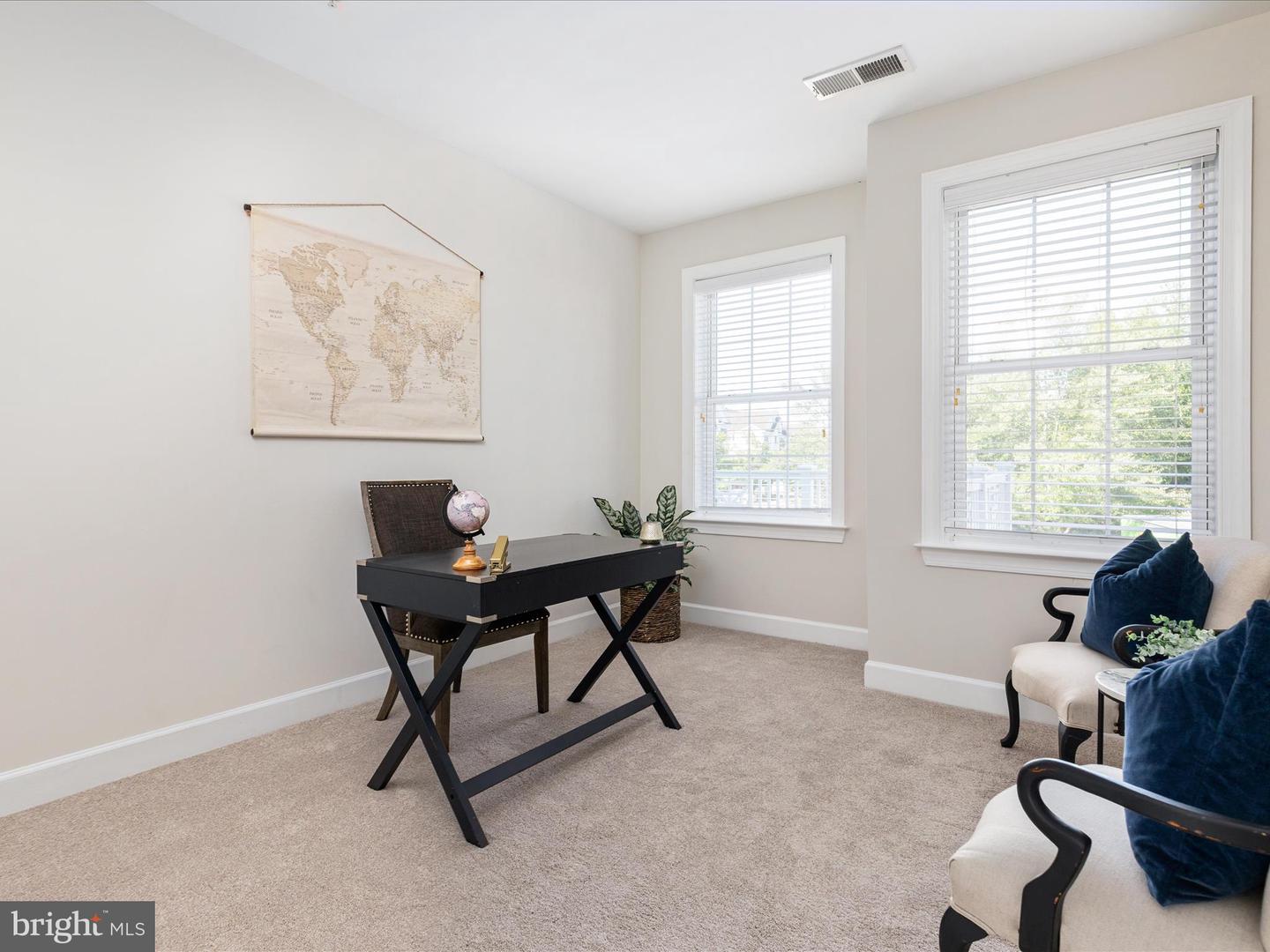 15221 ROYAL CREST DR #207, HAYMARKET, Virginia 20169, 2 Bedrooms Bedrooms, ,2 BathroomsBathrooms,Residential,For sale,15221 ROYAL CREST DR #207,VAPW2102816 MLS # VAPW2102816