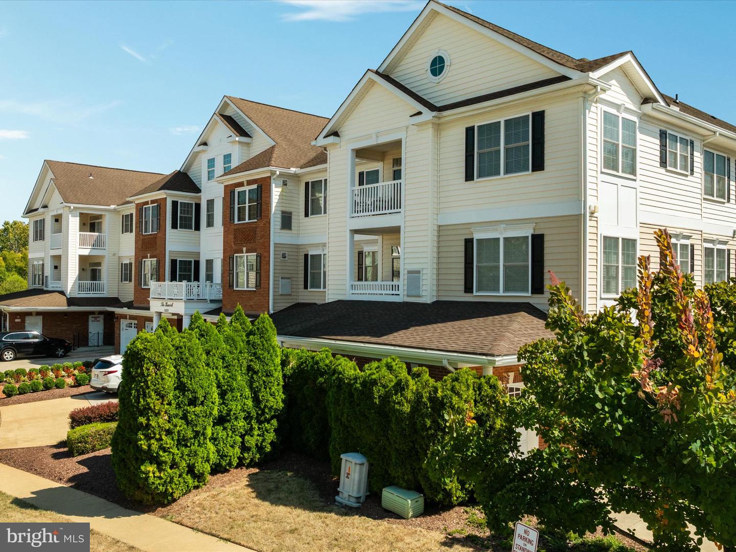 15221 ROYAL CREST DR #207, HAYMARKET, Virginia 20169, 2 Bedrooms Bedrooms, ,2 BathroomsBathrooms,Residential,For sale,15221 ROYAL CREST DR #207,VAPW2102816 MLS # VAPW2102816
