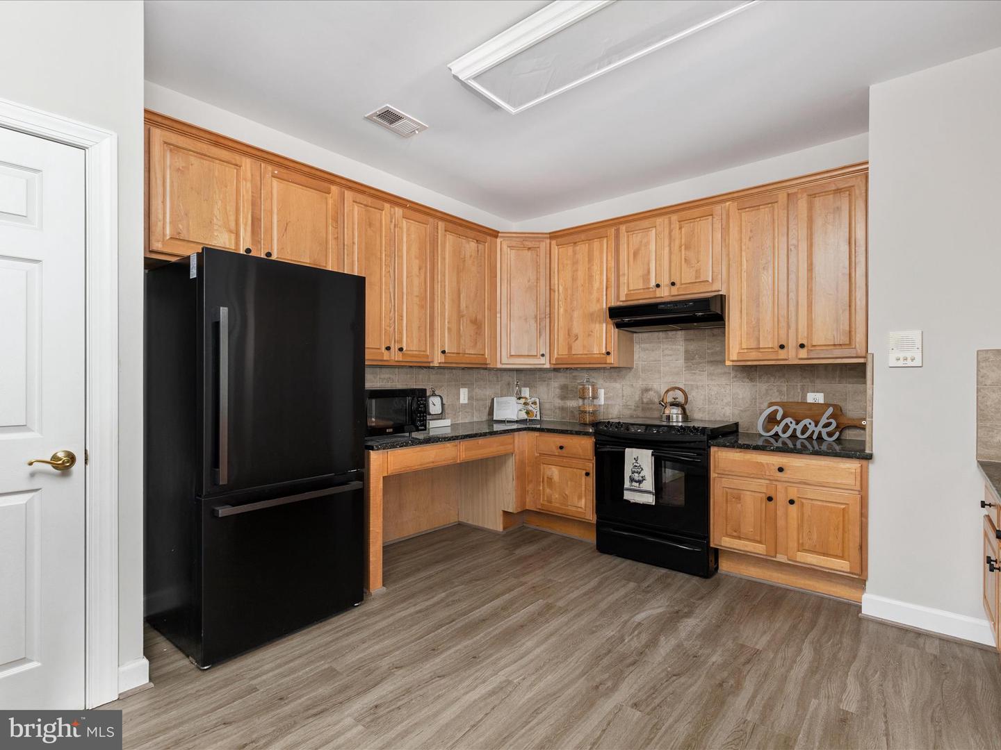 15221 ROYAL CREST DR #207, HAYMARKET, Virginia 20169, 2 Bedrooms Bedrooms, ,2 BathroomsBathrooms,Residential,For sale,15221 ROYAL CREST DR #207,VAPW2102816 MLS # VAPW2102816