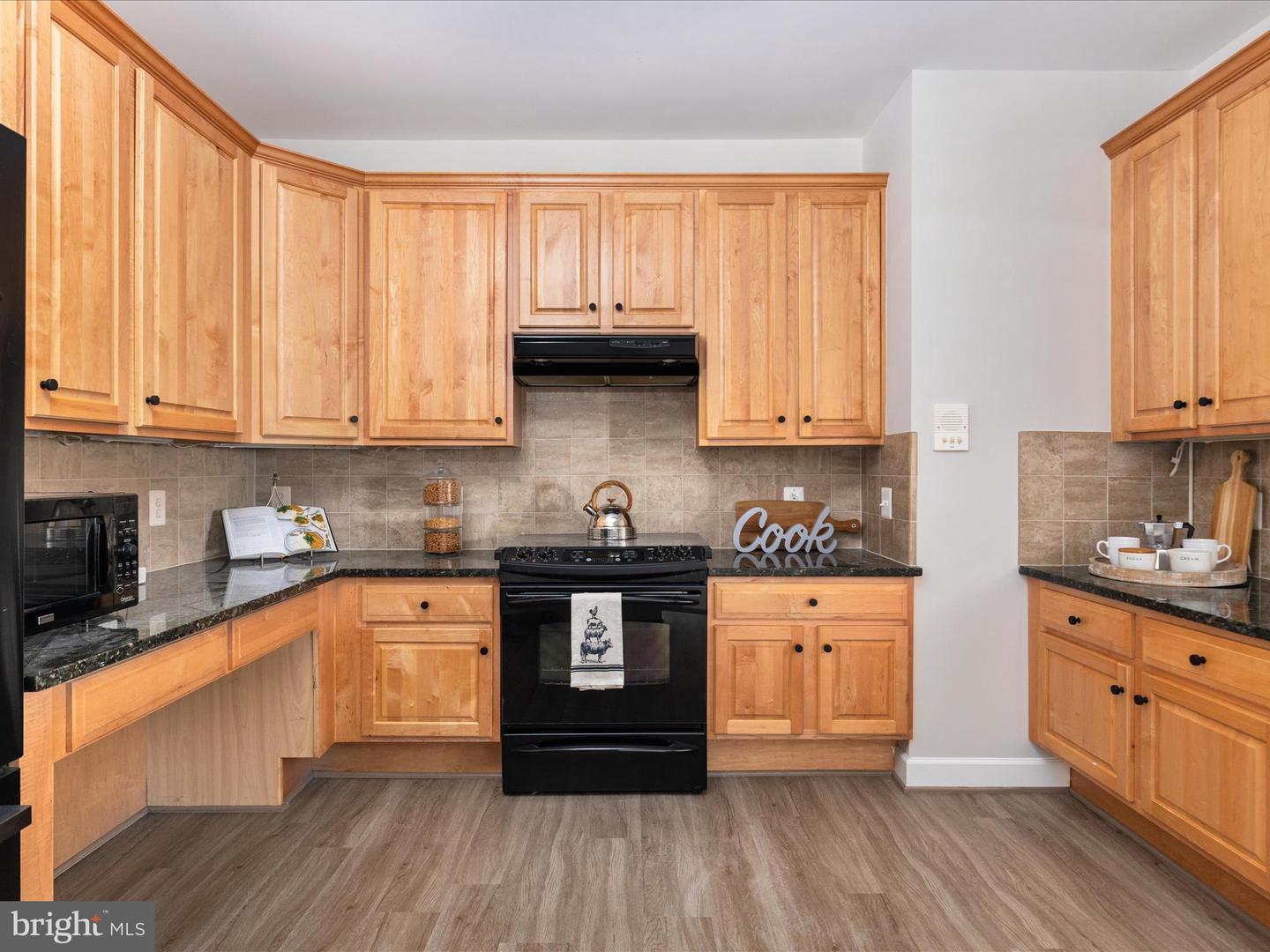 15221 ROYAL CREST DR #207, HAYMARKET, Virginia 20169, 2 Bedrooms Bedrooms, ,2 BathroomsBathrooms,Residential,For sale,15221 ROYAL CREST DR #207,VAPW2102816 MLS # VAPW2102816