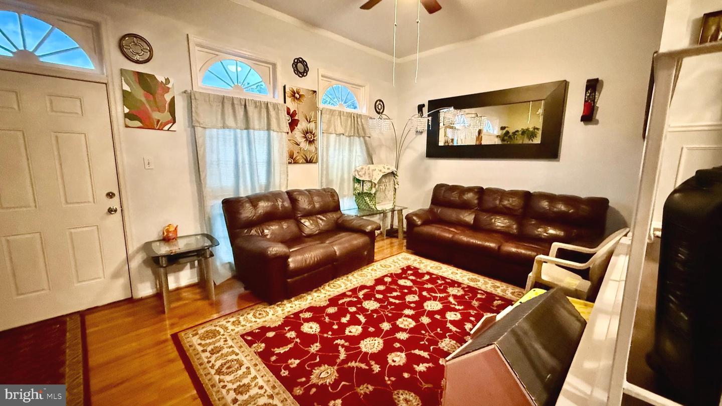 2441 WINDBREAK DR, ALEXANDRIA, Virginia 22306, 3 Bedrooms Bedrooms, ,2 BathroomsBathrooms,Residential,For sale,2441 WINDBREAK DR,VAFX2266000 MLS # VAFX2266000