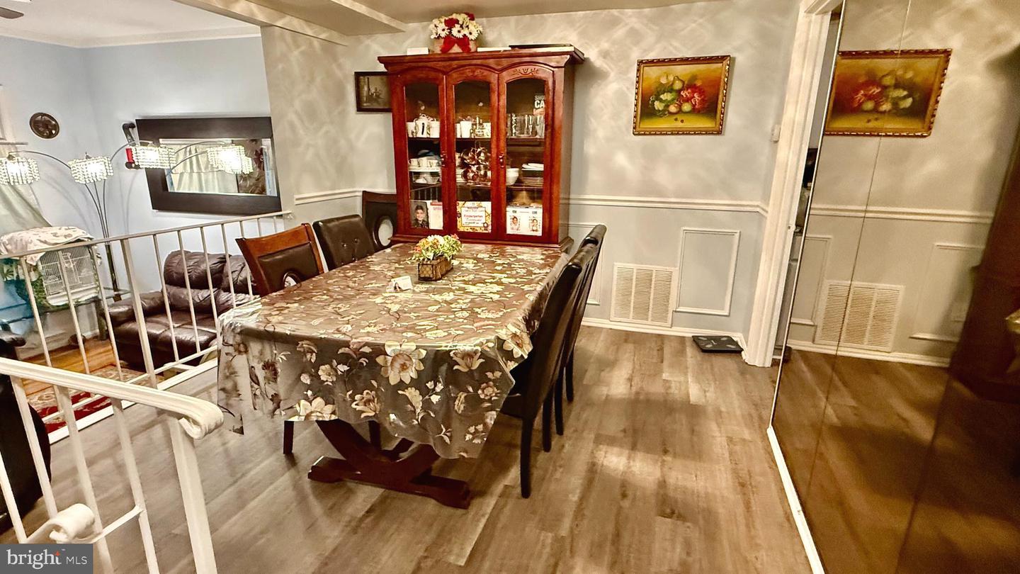 2441 WINDBREAK DR, ALEXANDRIA, Virginia 22306, 3 Bedrooms Bedrooms, ,2 BathroomsBathrooms,Residential,For sale,2441 WINDBREAK DR,VAFX2266000 MLS # VAFX2266000
