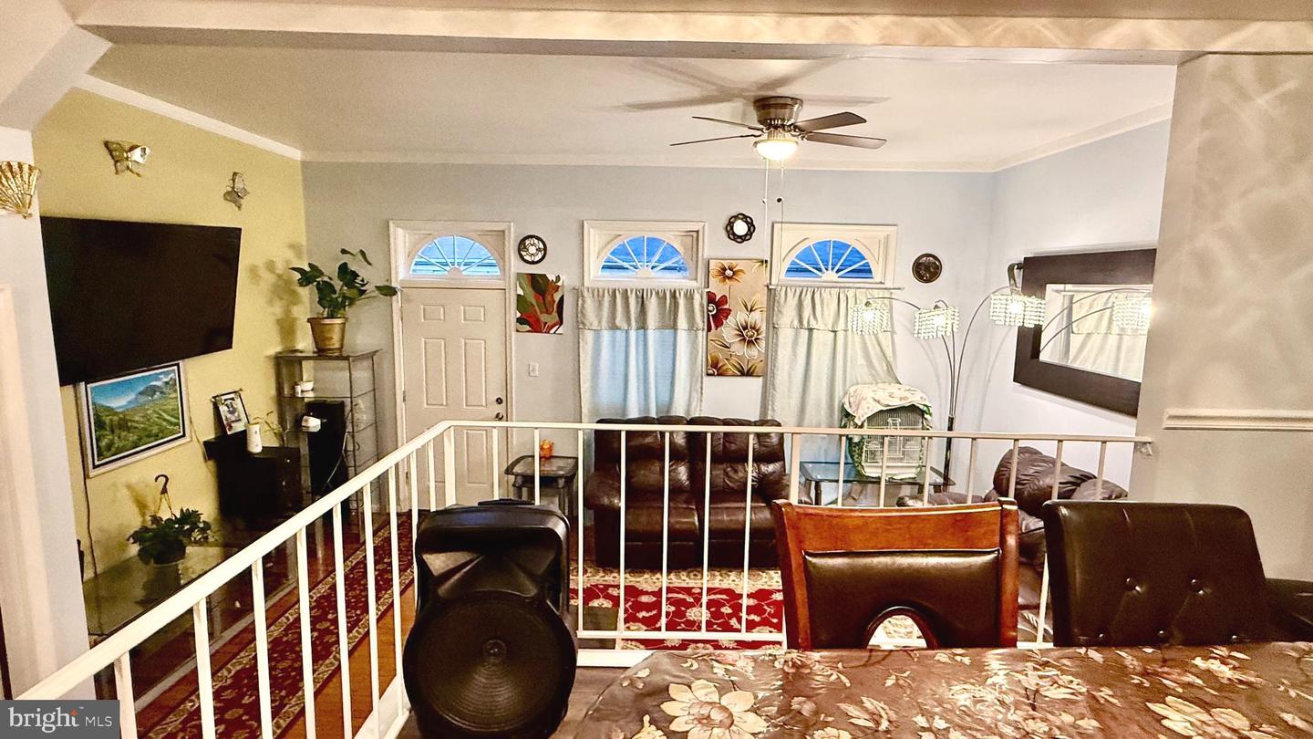 2441 WINDBREAK DR, ALEXANDRIA, Virginia 22306, 3 Bedrooms Bedrooms, ,2 BathroomsBathrooms,Residential,For sale,2441 WINDBREAK DR,VAFX2266000 MLS # VAFX2266000