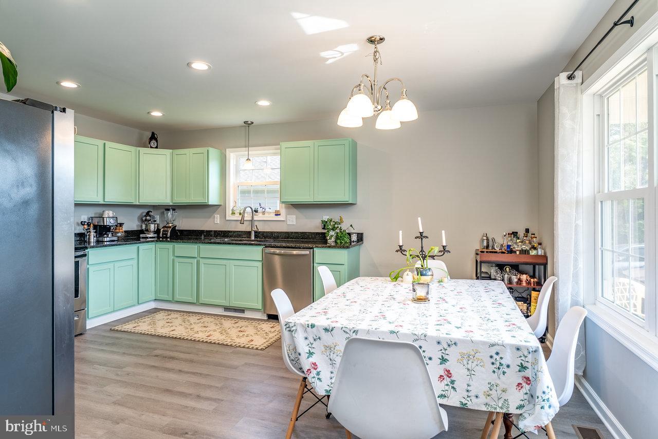 6131 MOORE, MOUNT JACKSON, Virginia 22842, 3 Bedrooms Bedrooms, ,2 BathroomsBathrooms,Residential,For sale,6131 MOORE,VASH2012492 MLS # VASH2012492