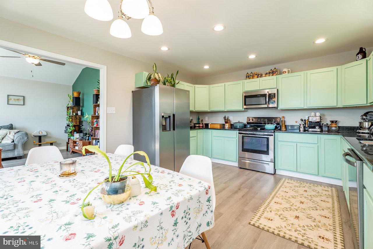6131 MOORE, MOUNT JACKSON, Virginia 22842, 3 Bedrooms Bedrooms, ,2 BathroomsBathrooms,Residential,For sale,6131 MOORE,VASH2012492 MLS # VASH2012492