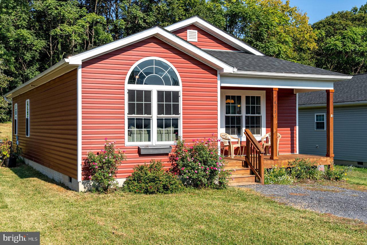 6131 MOORE, MOUNT JACKSON, Virginia 22842, 3 Bedrooms Bedrooms, ,2 BathroomsBathrooms,Residential,For sale,6131 MOORE,VASH2012492 MLS # VASH2012492