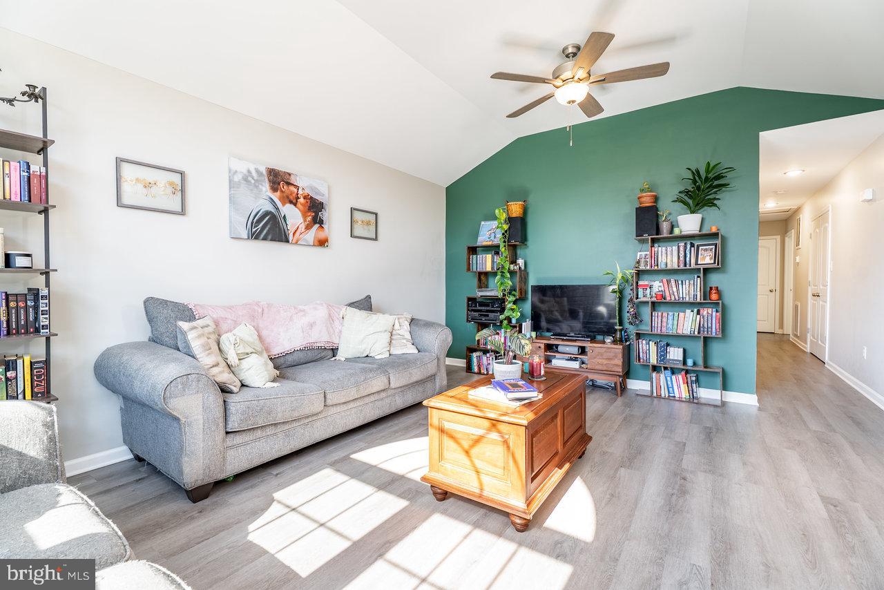 6131 MOORE, MOUNT JACKSON, Virginia 22842, 3 Bedrooms Bedrooms, ,2 BathroomsBathrooms,Residential,For sale,6131 MOORE,VASH2012492 MLS # VASH2012492