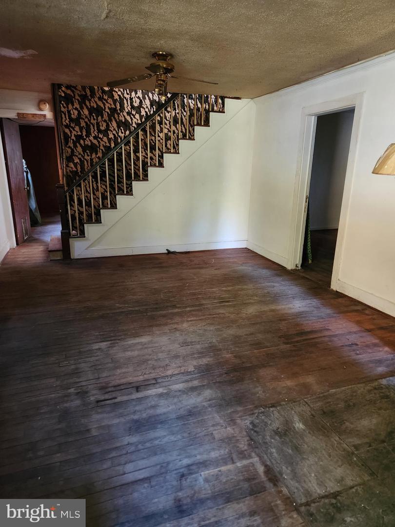 2138 BACK CREEK RD, GORE, Virginia 22637, 3 Bedrooms Bedrooms, ,1 BathroomBathrooms,Residential,For sale,2138 BACK CREEK RD,VAFV2036722 MLS # VAFV2036722