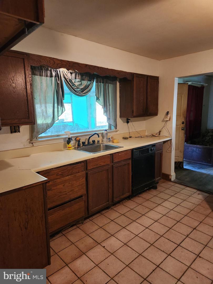 2138 BACK CREEK RD, GORE, Virginia 22637, 3 Bedrooms Bedrooms, ,1 BathroomBathrooms,Residential,For sale,2138 BACK CREEK RD,VAFV2036722 MLS # VAFV2036722