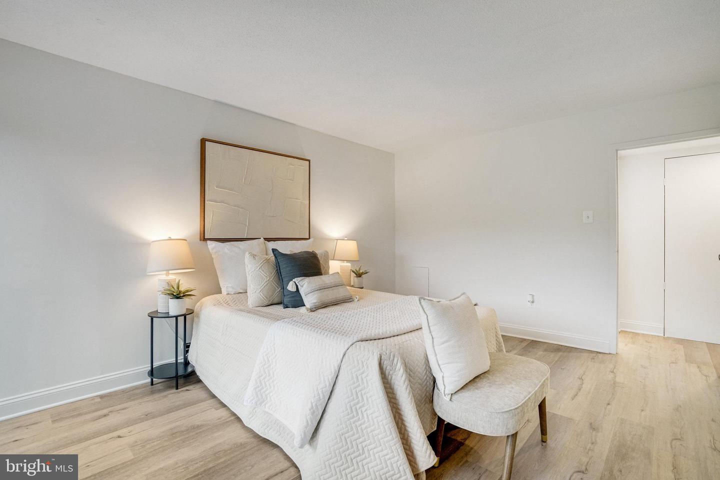 1300 ARMY NAVY DR #124, ARLINGTON, Virginia 22202, 1 Bedroom Bedrooms, ,1 BathroomBathrooms,Residential,For sale,1300 ARMY NAVY DR #124,VAAR2057368 MLS # VAAR2057368 1300 ARMY NAVY DR #124, ARLINGTON, Virginia 22202, 1 Bedroom Bedrooms, ,1 BathroomBathrooms,Residential,For sale,1300 ARMY NAVY DR #124,VAAR2057368 MLS # VAAR2057368