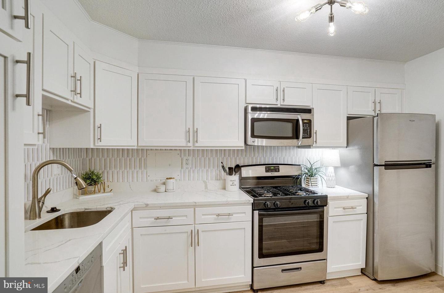 1300 ARMY NAVY DR #124, ARLINGTON, Virginia 22202, 1 Bedroom Bedrooms, ,1 BathroomBathrooms,Residential,For sale,1300 ARMY NAVY DR #124,VAAR2057368 MLS # VAAR2057368 1300 ARMY NAVY DR #124, ARLINGTON, Virginia 22202, 1 Bedroom Bedrooms, ,1 BathroomBathrooms,Residential,For sale,1300 ARMY NAVY DR #124,VAAR2057368 MLS # VAAR2057368