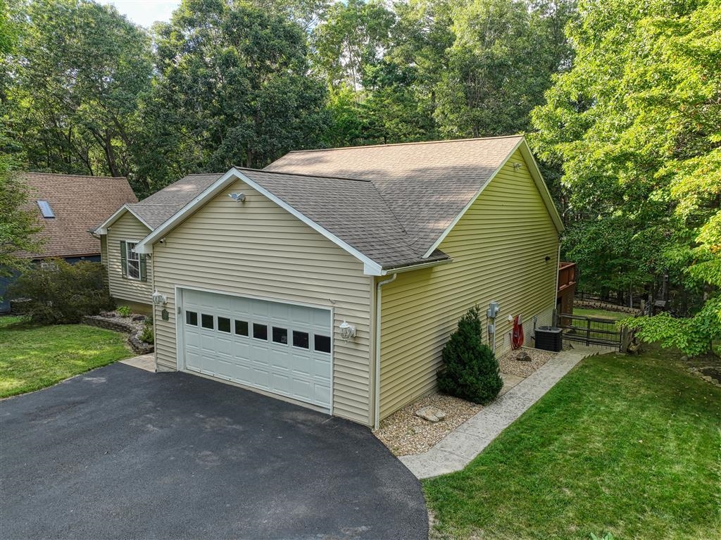 340 ALLEGHANY DR, MCGAHEYSVILLE, Virginia 22840, 4 Bedrooms Bedrooms, ,3 BathroomsBathrooms,Residential,340 ALLEGHANY DR,668797 MLS # 668797