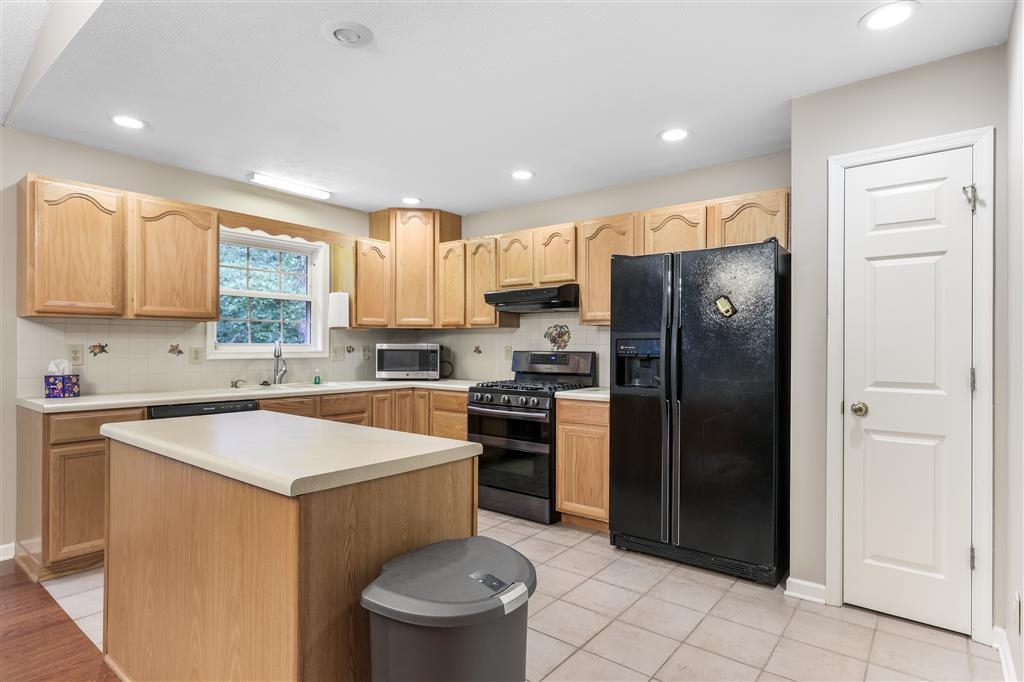 340 ALLEGHANY DR, MCGAHEYSVILLE, Virginia 22840, 4 Bedrooms Bedrooms, ,3 BathroomsBathrooms,Residential,340 ALLEGHANY DR,668797 MLS # 668797