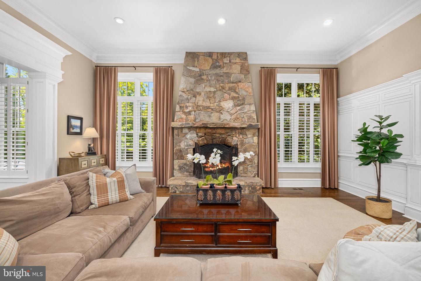 930 DOUGLASS DR, MCLEAN, Virginia 22101, 7 Bedrooms Bedrooms, ,6 BathroomsBathrooms,Residential,For sale,930 DOUGLASS DR,VAFX2261530 MLS # VAFX2261530