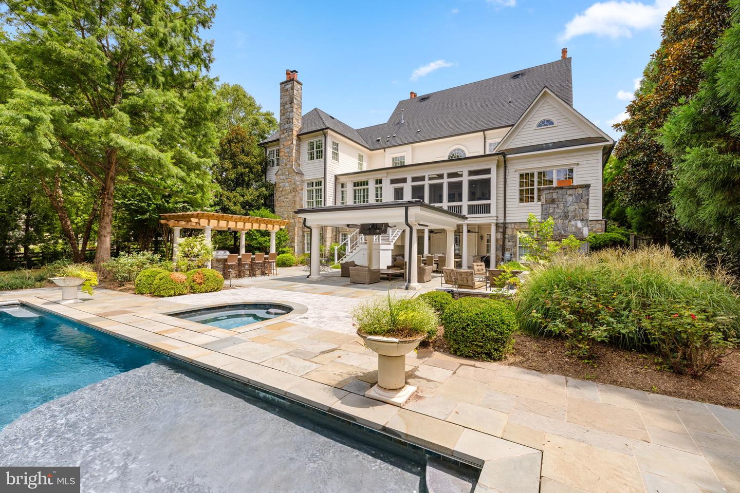 930 DOUGLASS DR, MCLEAN, Virginia 22101, 7 Bedrooms Bedrooms, ,6 BathroomsBathrooms,Residential,For sale,930 DOUGLASS DR,VAFX2261530 MLS # VAFX2261530