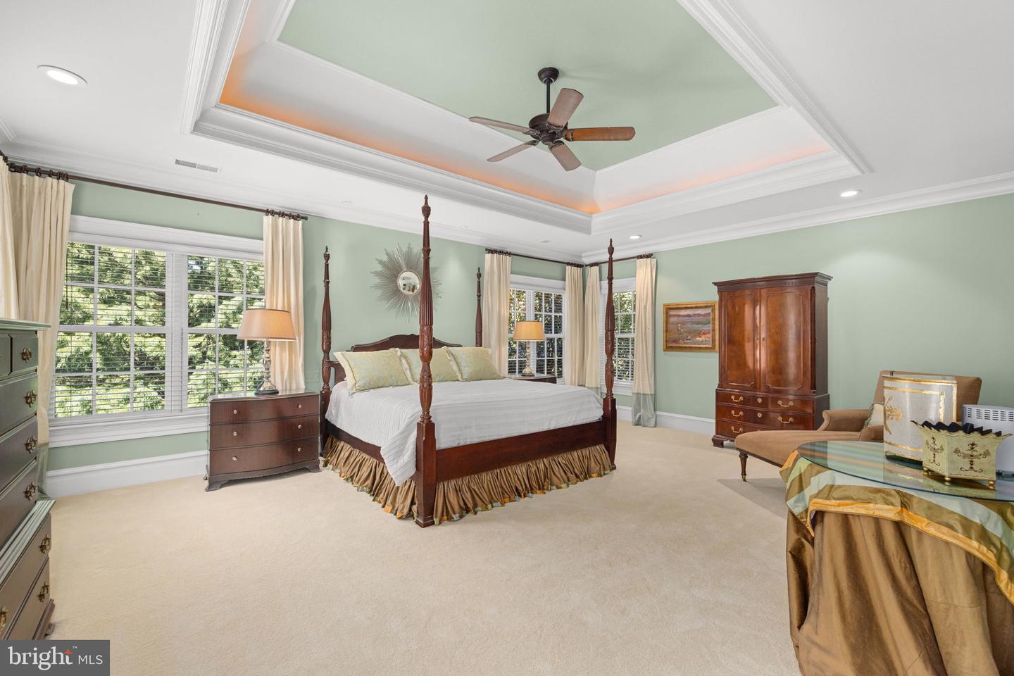 930 DOUGLASS DR, MCLEAN, Virginia 22101, 7 Bedrooms Bedrooms, ,6 BathroomsBathrooms,Residential,For sale,930 DOUGLASS DR,VAFX2261530 MLS # VAFX2261530