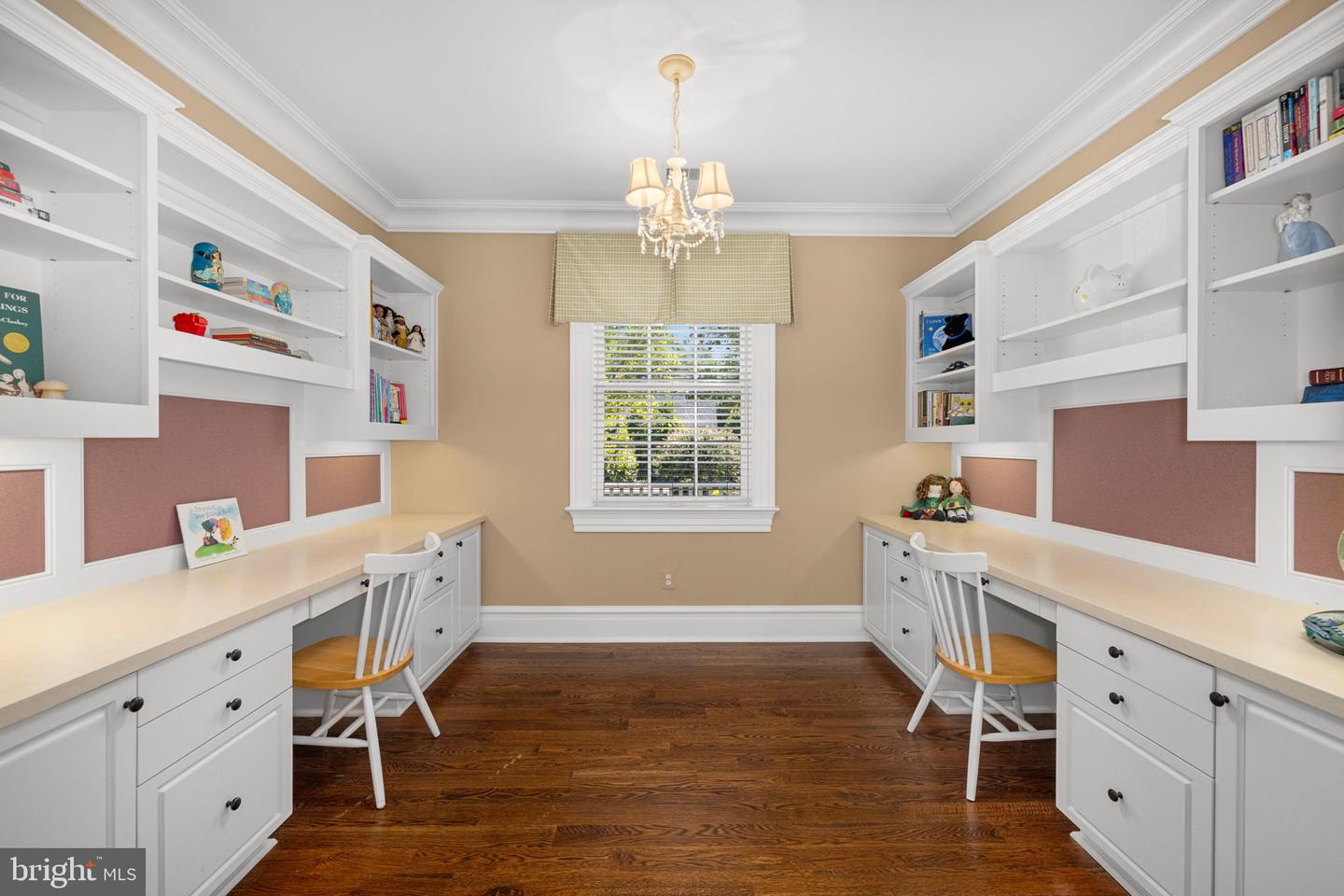 930 DOUGLASS DR, MCLEAN, Virginia 22101, 7 Bedrooms Bedrooms, ,6 BathroomsBathrooms,Residential,For sale,930 DOUGLASS DR,VAFX2261530 MLS # VAFX2261530