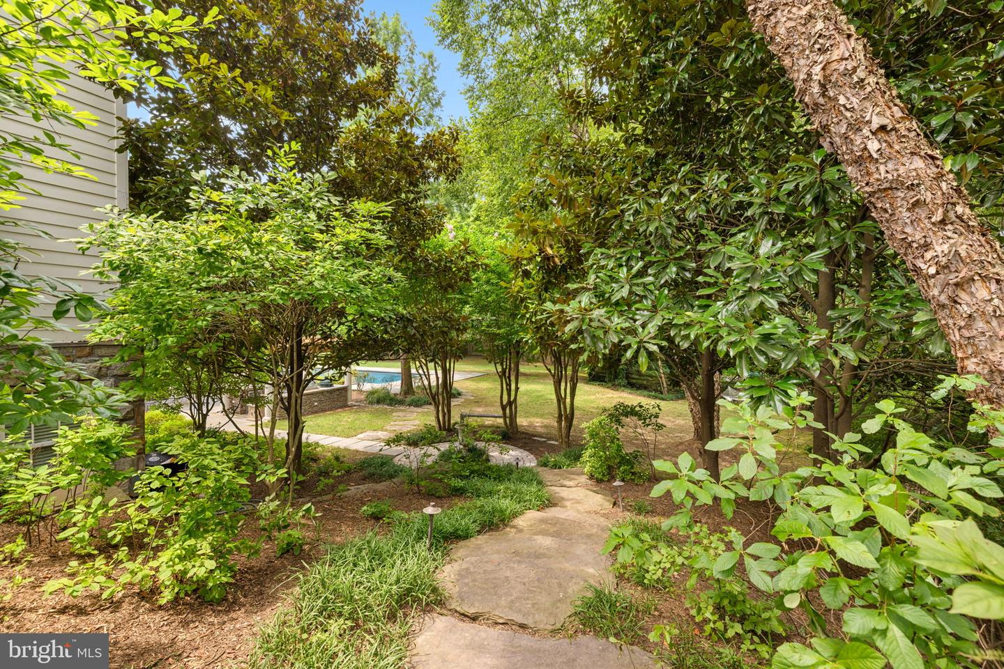 930 DOUGLASS DR, MCLEAN, Virginia 22101, 7 Bedrooms Bedrooms, ,6 BathroomsBathrooms,Residential,For sale,930 DOUGLASS DR,VAFX2261530 MLS # VAFX2261530
