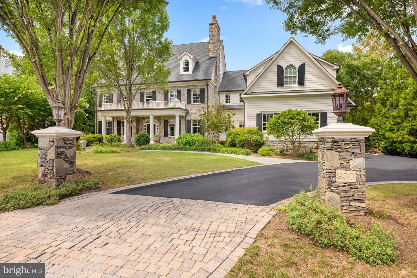 930 DOUGLASS DR, MCLEAN, Virginia 22101, 7 Bedrooms Bedrooms, ,6 BathroomsBathrooms,Residential,For sale,930 DOUGLASS DR,VAFX2261530 MLS # VAFX2261530