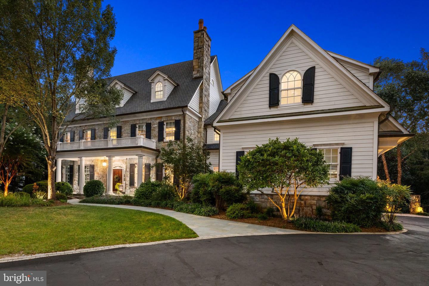 930 DOUGLASS DR, MCLEAN, Virginia 22101, 7 Bedrooms Bedrooms, ,6 BathroomsBathrooms,Residential,For sale,930 DOUGLASS DR,VAFX2261530 MLS # VAFX2261530