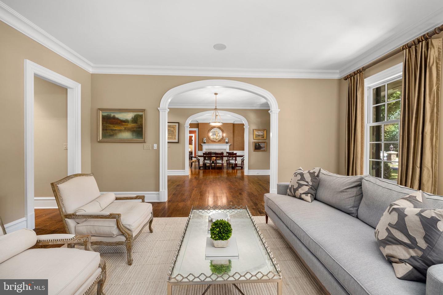 930 DOUGLASS DR, MCLEAN, Virginia 22101, 7 Bedrooms Bedrooms, ,6 BathroomsBathrooms,Residential,For sale,930 DOUGLASS DR,VAFX2261530 MLS # VAFX2261530