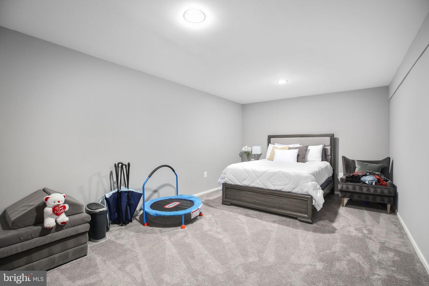 3 HAMSTEAD RD, FREDERICKSBURG, Virginia 22405, 5 Bedrooms Bedrooms, ,3 BathroomsBathrooms,Residential,For sale,3 HAMSTEAD RD,VAST2042258 MLS # VAST2042258
