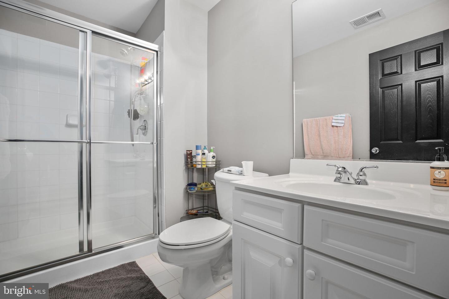 3 HAMSTEAD RD, FREDERICKSBURG, Virginia 22405, 5 Bedrooms Bedrooms, ,3 BathroomsBathrooms,Residential,For sale,3 HAMSTEAD RD,VAST2042258 MLS # VAST2042258