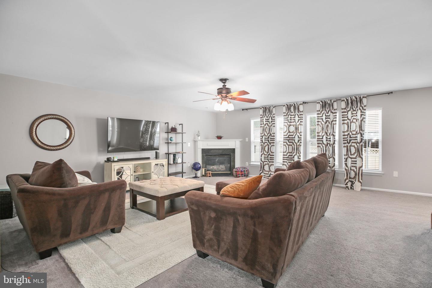 3 HAMSTEAD RD, FREDERICKSBURG, Virginia 22405, 5 Bedrooms Bedrooms, ,3 BathroomsBathrooms,Residential,For sale,3 HAMSTEAD RD,VAST2042258 MLS # VAST2042258