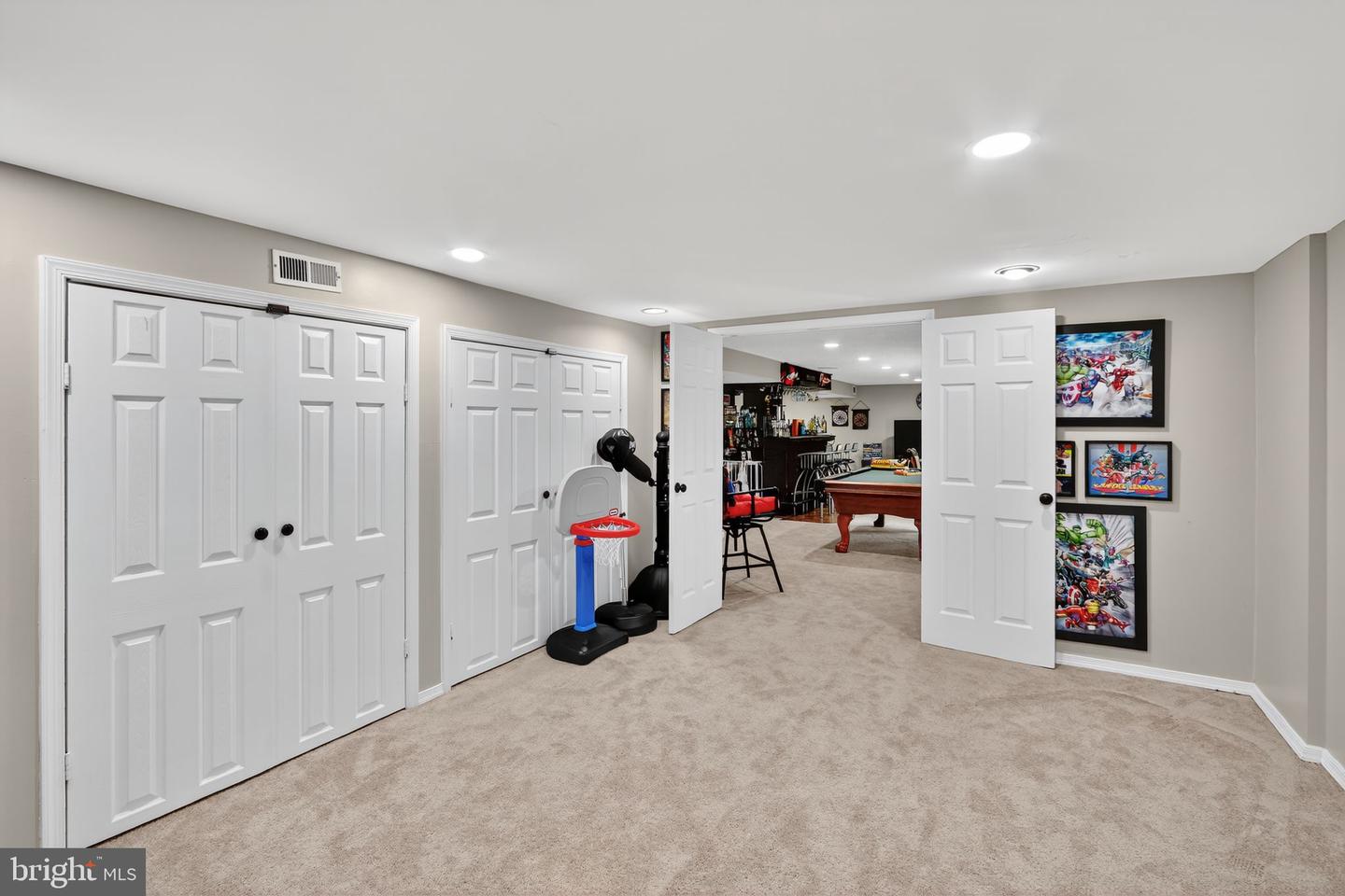 3729 HETTEN LN, WOODBRIDGE, Virginia 22193, 5 Bedrooms Bedrooms, ,3 BathroomsBathrooms,Residential,For sale,3729 HETTEN LN,VAPW2103462 MLS # VAPW2103462