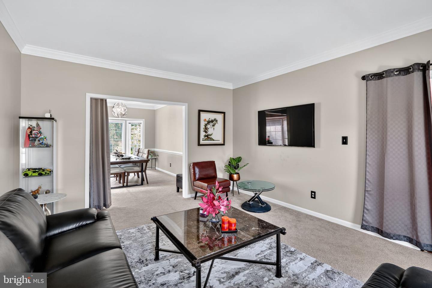 3729 HETTEN LN, WOODBRIDGE, Virginia 22193, 5 Bedrooms Bedrooms, ,3 BathroomsBathrooms,Residential,For sale,3729 HETTEN LN,VAPW2103462 MLS # VAPW2103462