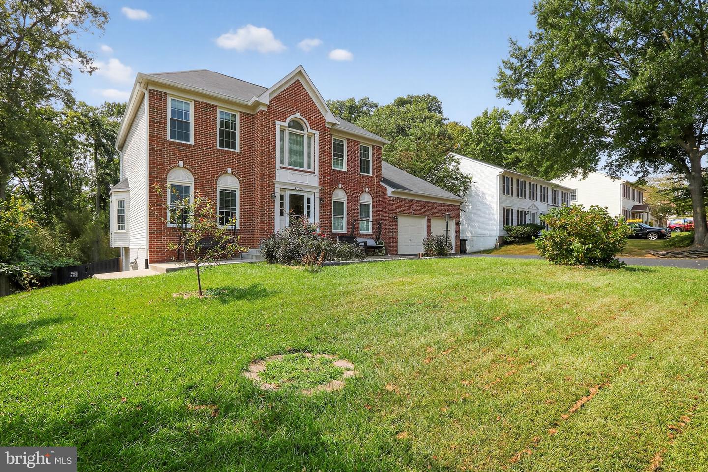 3729 HETTEN LN, WOODBRIDGE, Virginia 22193, 5 Bedrooms Bedrooms, ,3 BathroomsBathrooms,Residential,For sale,3729 HETTEN LN,VAPW2103462 MLS # VAPW2103462