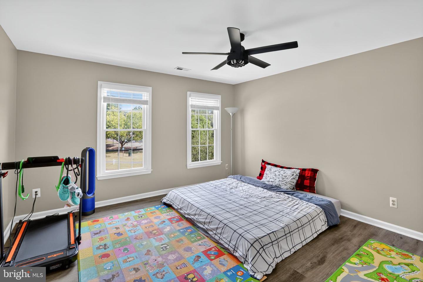 3729 HETTEN LN, WOODBRIDGE, Virginia 22193, 5 Bedrooms Bedrooms, ,3 BathroomsBathrooms,Residential,For sale,3729 HETTEN LN,VAPW2103462 MLS # VAPW2103462