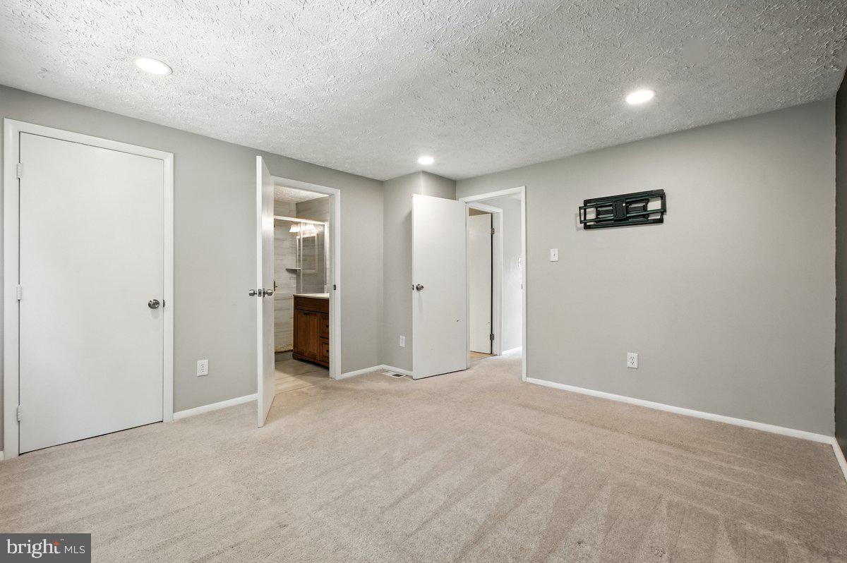 8015 STEEPLE CHASE CT, SPRINGFIELD, Virginia 22153, 3 Bedrooms Bedrooms, ,3 BathroomsBathrooms,Residential,For sale,8015 STEEPLE CHASE CT,VAFX2265534 MLS # VAFX2265534