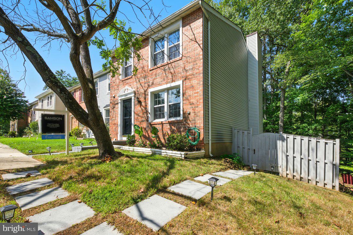 8015 STEEPLE CHASE CT, SPRINGFIELD, Virginia 22153, 3 Bedrooms Bedrooms, ,3 BathroomsBathrooms,Residential,For sale,8015 STEEPLE CHASE CT,VAFX2265534 MLS # VAFX2265534