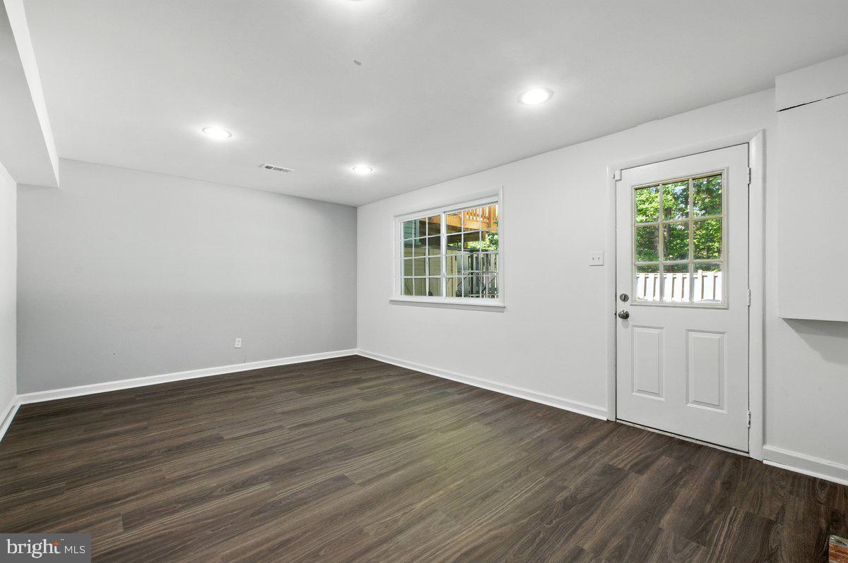 8015 STEEPLE CHASE CT, SPRINGFIELD, Virginia 22153, 3 Bedrooms Bedrooms, ,3 BathroomsBathrooms,Residential,For sale,8015 STEEPLE CHASE CT,VAFX2265534 MLS # VAFX2265534