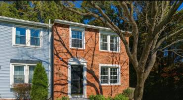 8015 STEEPLE CHASE CT, SPRINGFIELD, Virginia 22153, 3 Bedrooms Bedrooms, ,3 BathroomsBathrooms,Residential,For sale,8015 STEEPLE CHASE CT,VAFX2265534 MLS # VAFX2265534