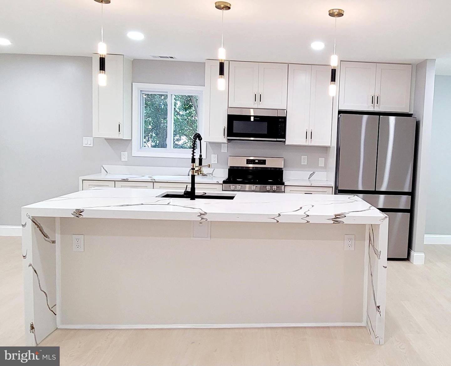 12909 COHASSET LN, WOODBRIDGE, Virginia 22192, 3 Bedrooms Bedrooms, ,2 BathroomsBathrooms,Residential,For sale,12909 COHASSET LN,VAPW2103522 MLS # VAPW2103522