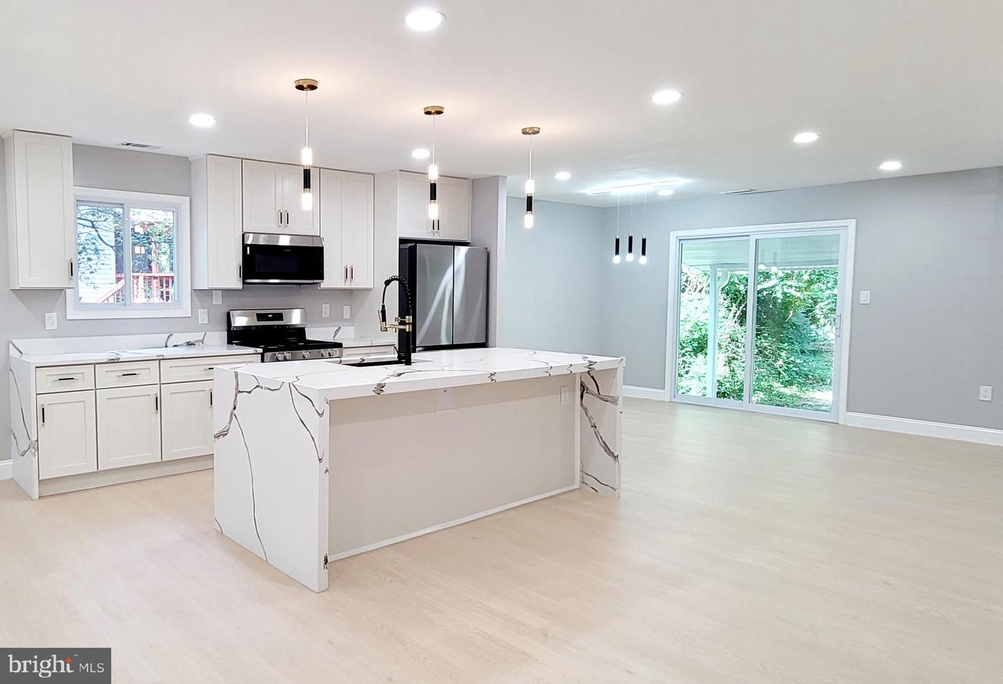 12909 COHASSET LN, WOODBRIDGE, Virginia 22192, 3 Bedrooms Bedrooms, ,2 BathroomsBathrooms,Residential,For sale,12909 COHASSET LN,VAPW2103522 MLS # VAPW2103522